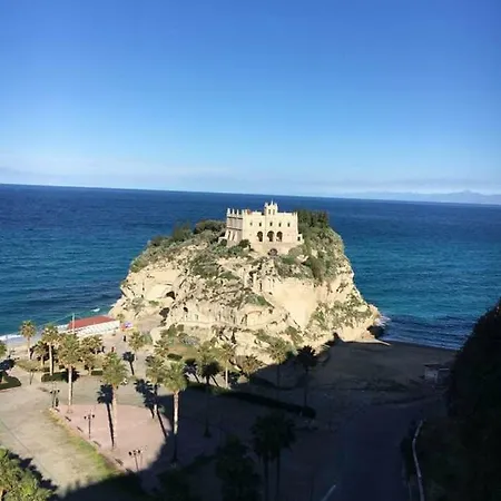 Lägenhet Cesareo House Tropea